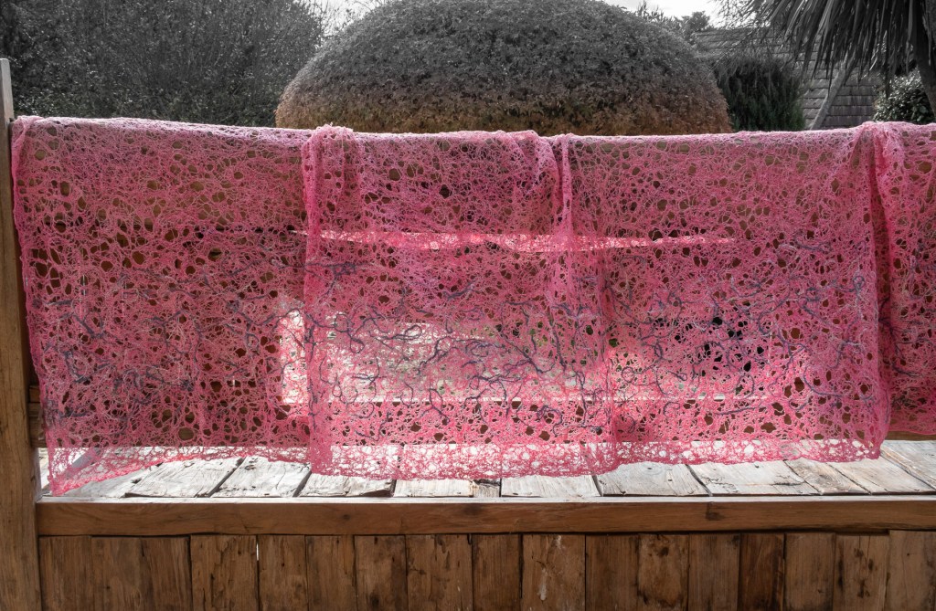 Florence Régnier, Fatu-La 1 , installation textile Néphilart®, 2024
