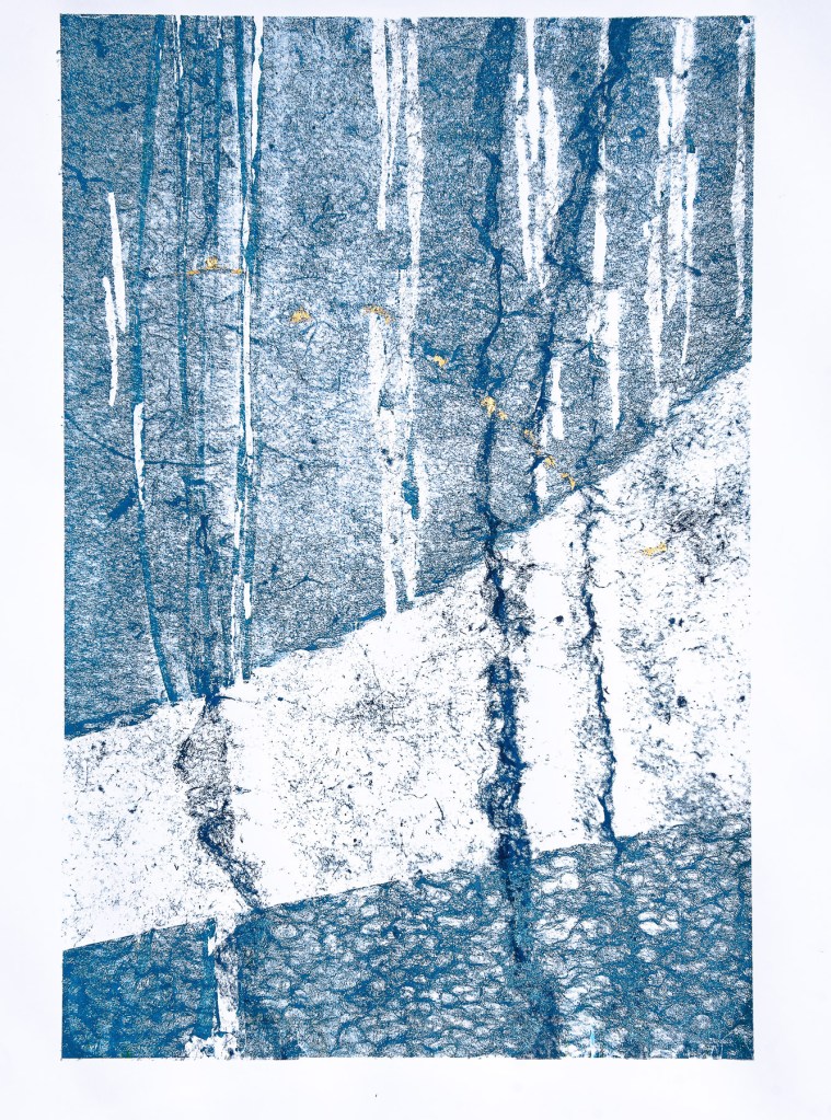 Florence Régnier, Forêt bleue 2, Technique mixte Encre et feuille dorée, 2024