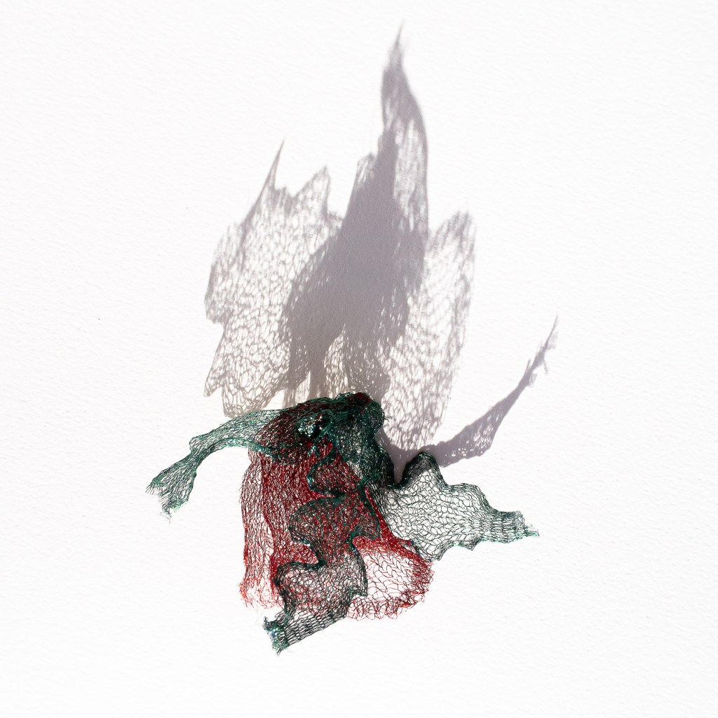 Florence Régnier, Microorganisme2054 #16, sculpture textile, 2025