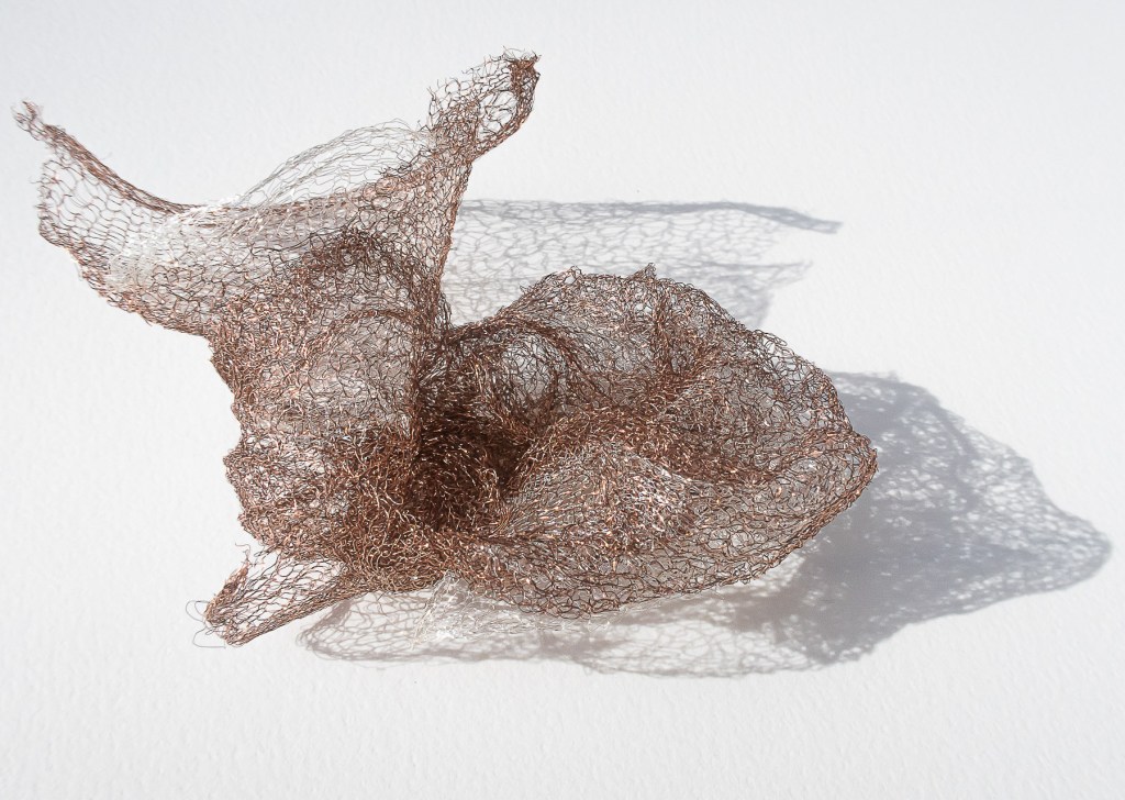 Florence Régnier, Microorganisme2054 #7, sculpture textile, 2025