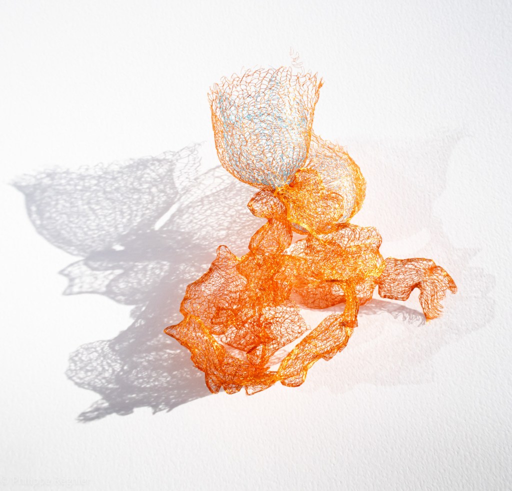 Florence Régnier, Microorganisme2054 #8, sculpture textile, 2025
